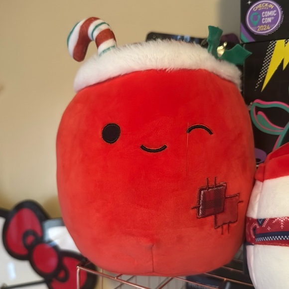 Carrie the gift bag, Santa’s gift bag holiday squishmallow NWT - Picture 10 of 10